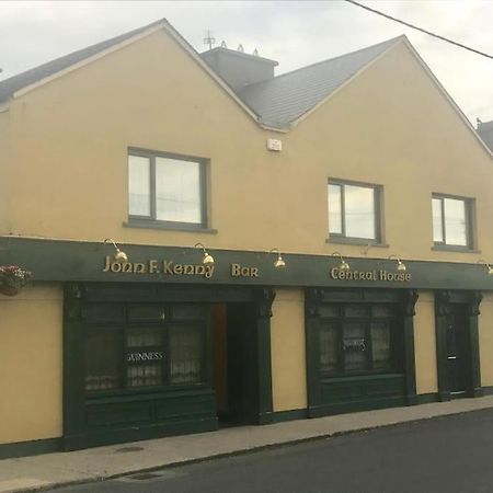 Central House Shillelagh Dış mekan fotoğraf