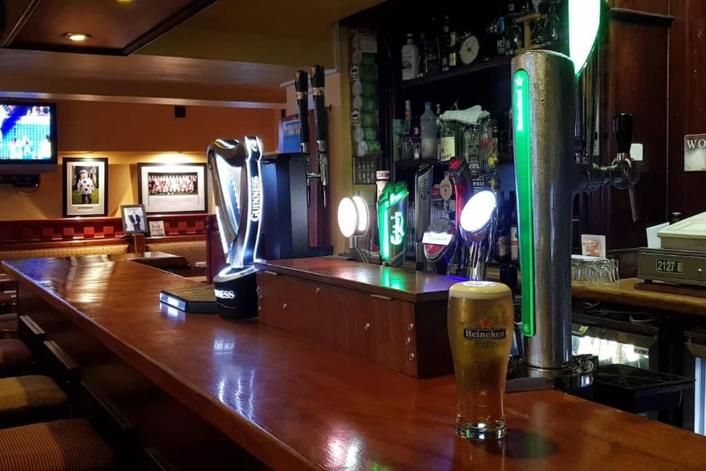Central House Shillelagh Dış mekan fotoğraf